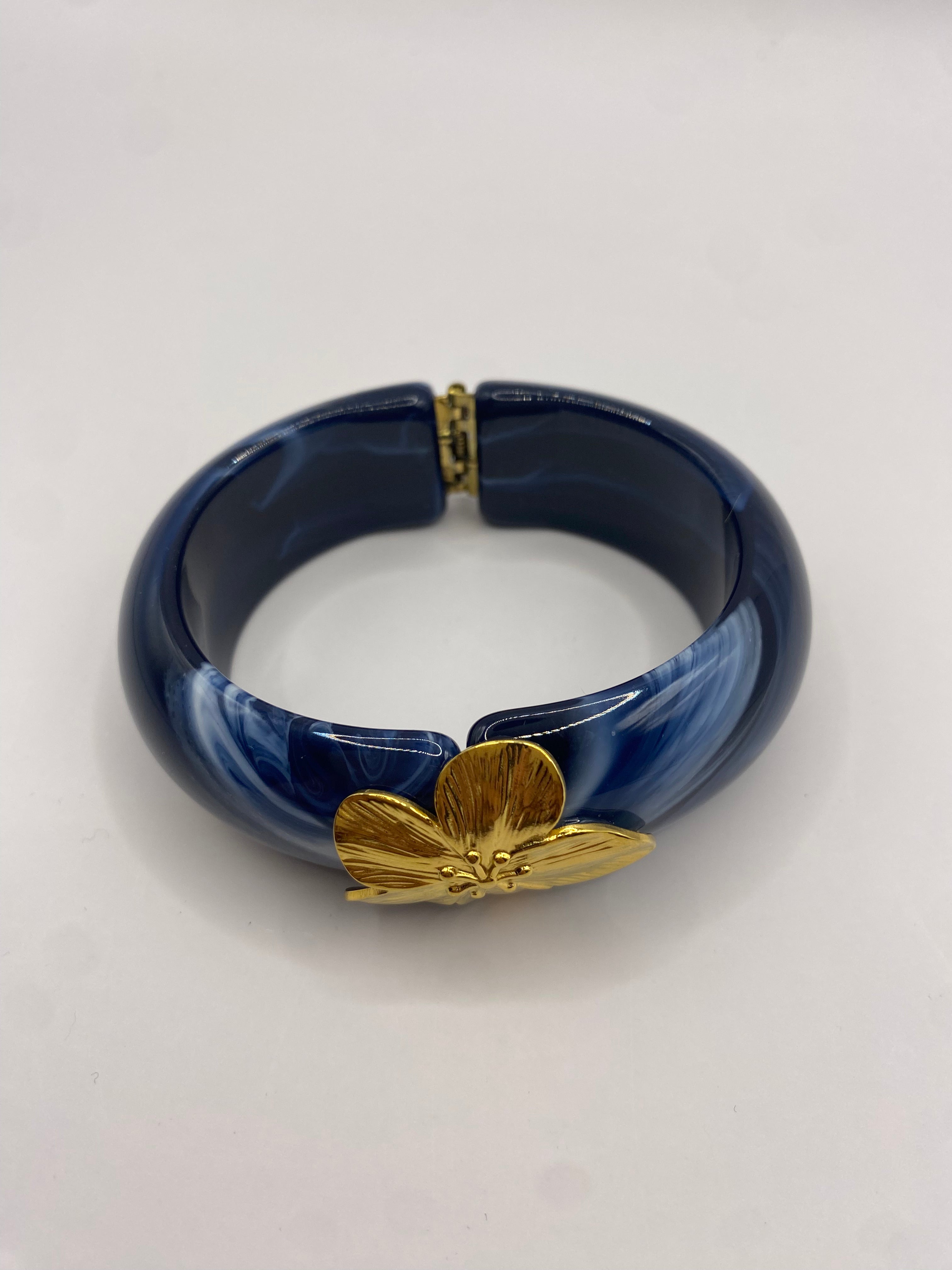 Blue Marbled Bangle with Gold Flower