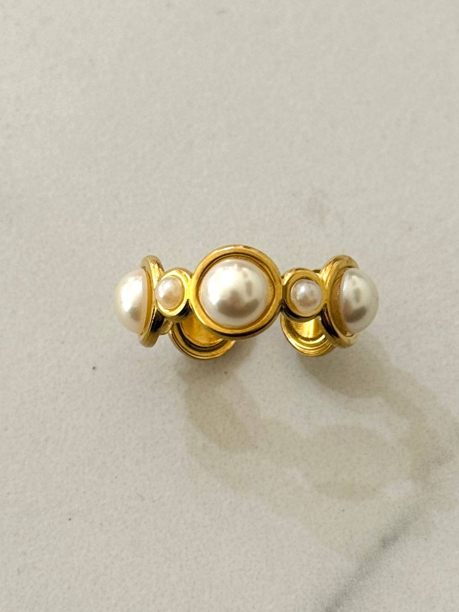 Bague ajustable en acier inoxydable Mercan avec perles blanches - Bijoux Bravo