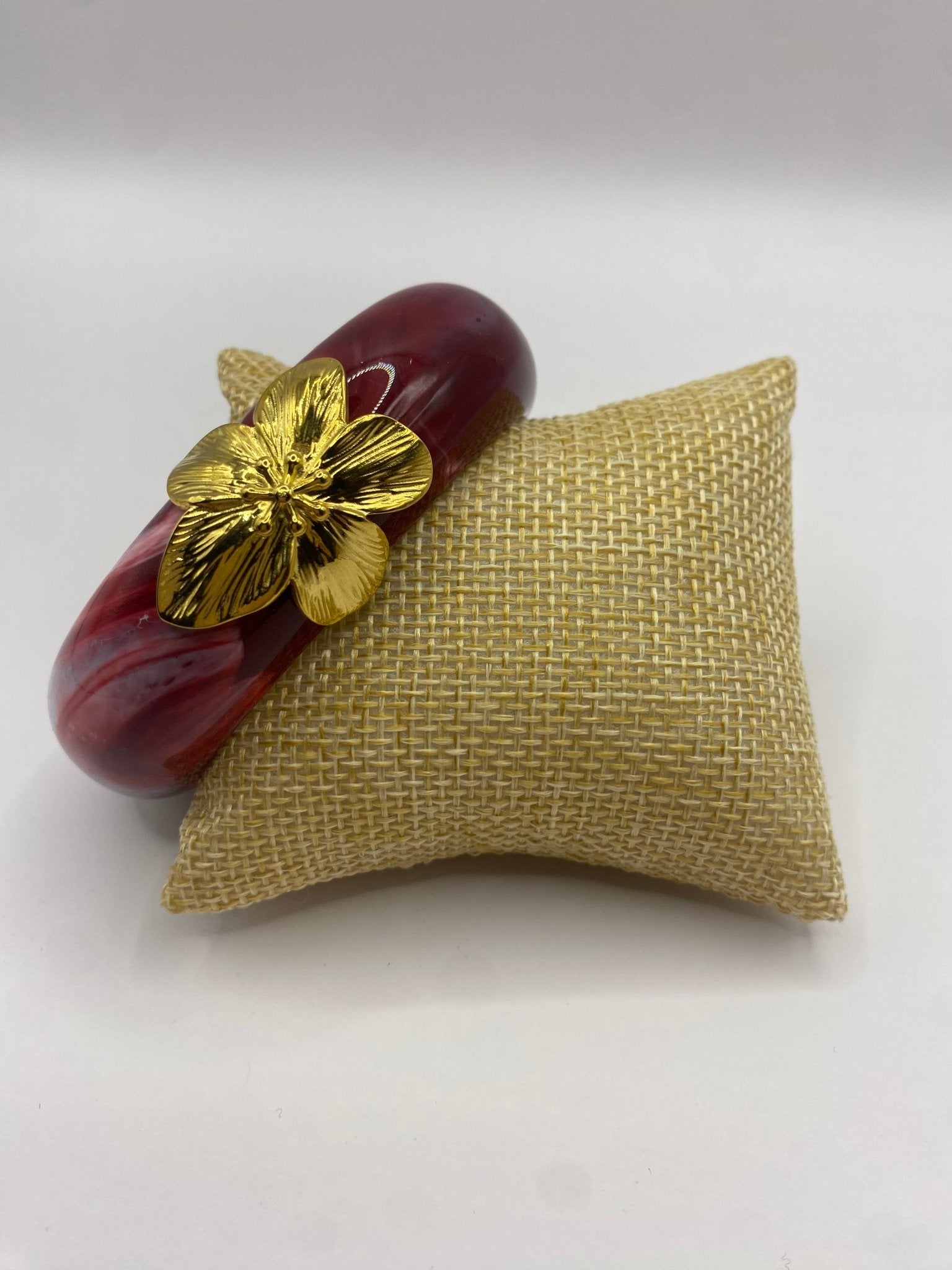 Bracelet Jonc Rouge Marbré & Fleur Dorée - Bijoux Bravo